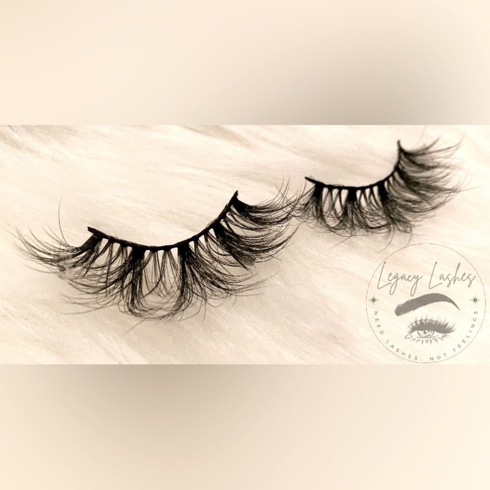 Legacy - Faux Mink Lashes - Picture 2 of 3
